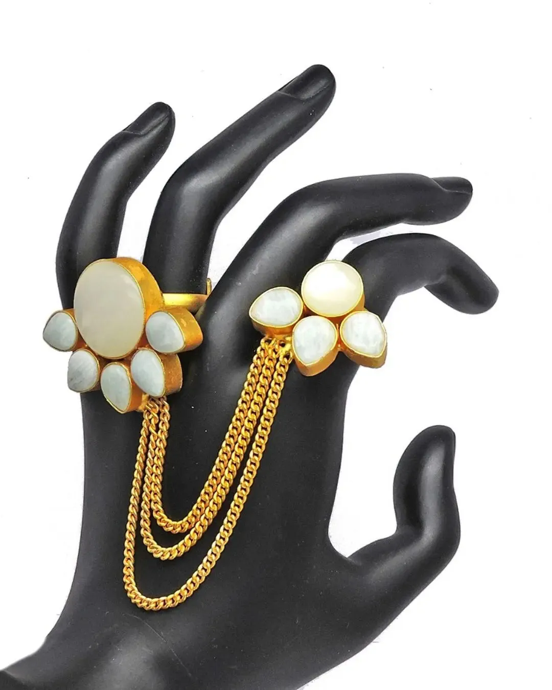 Flora Chain Ring
